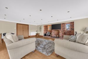 Photo 61- click for photo gallery